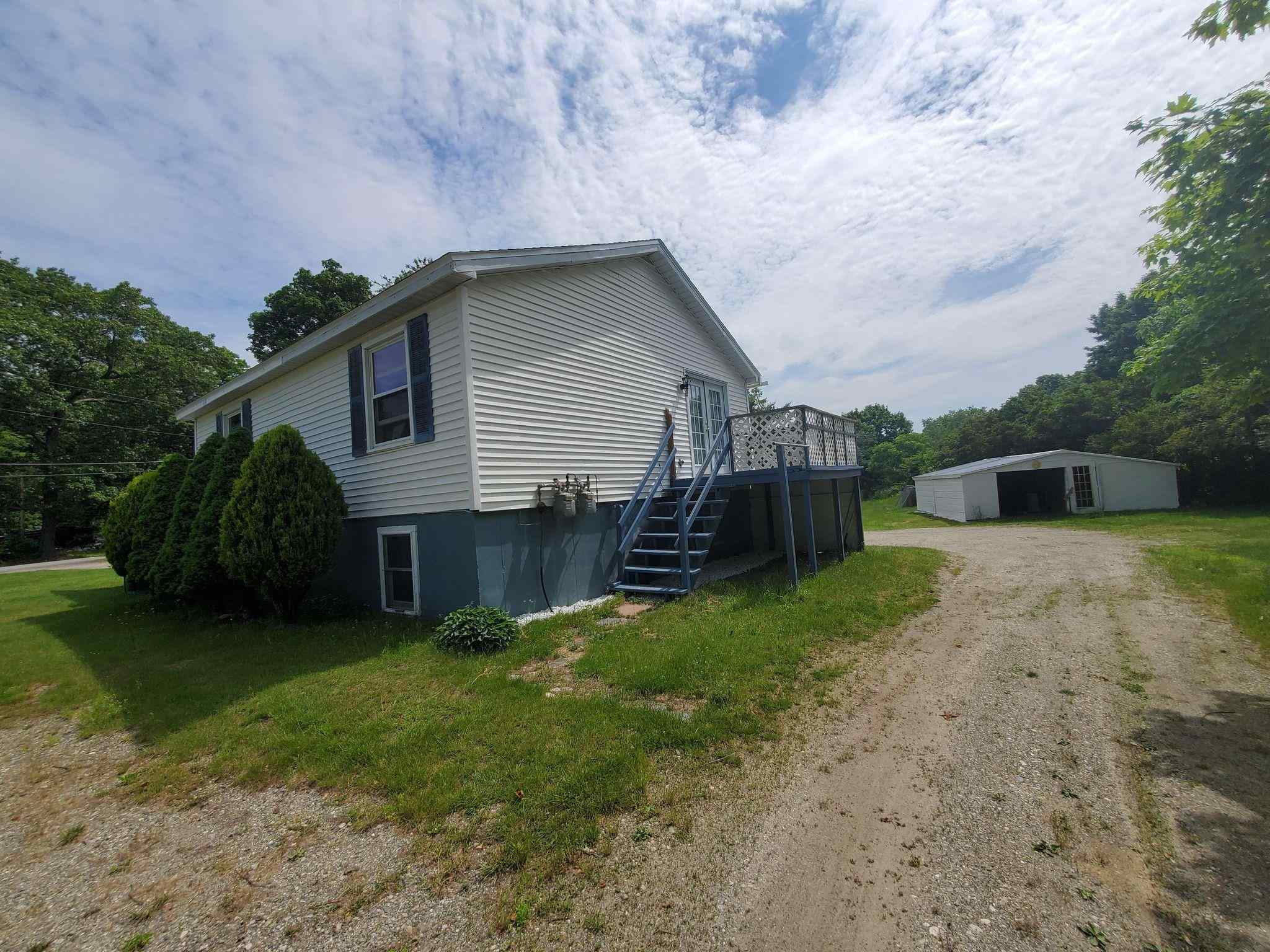 847 Newton Road Vernon, VT 05354 - Photo 5 of 40 Gallery Image 5