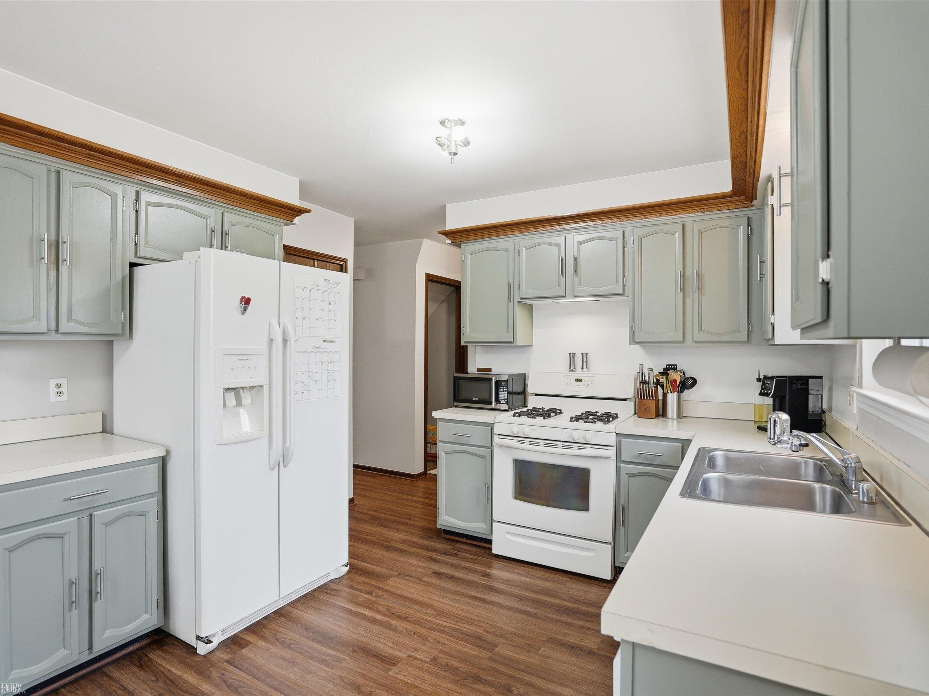 50093 Waterloo Chesterfield, MI 48047 - Photo 14 of 37