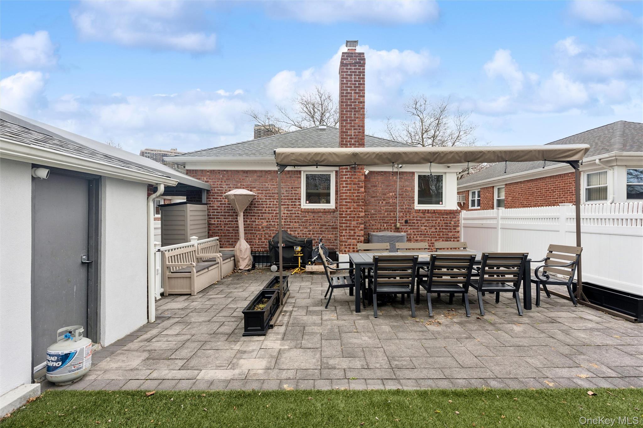 262-57 60th Road Queens, NY 11362 - Photo 5 of 29