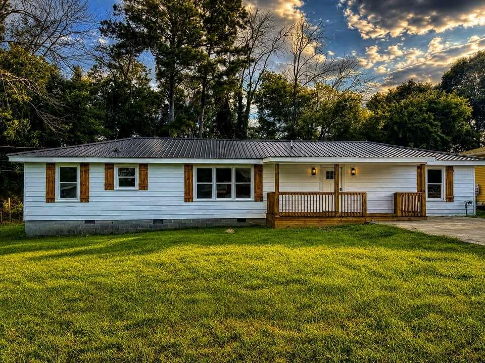 54 Glenwood School Road Northeast Rome, GA 30165 - Photo 1 of 11