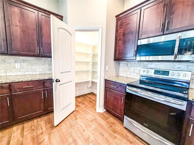 $289,000 | 815 Delaney Drive, Carl Junction, MO 64834