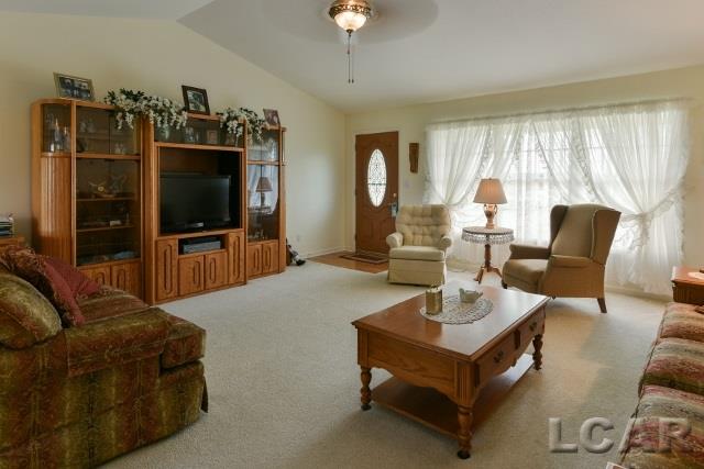 1048 West Russell Road Tecumseh, MI 49286 - Photo 7 of 37 31303917-6.JPG