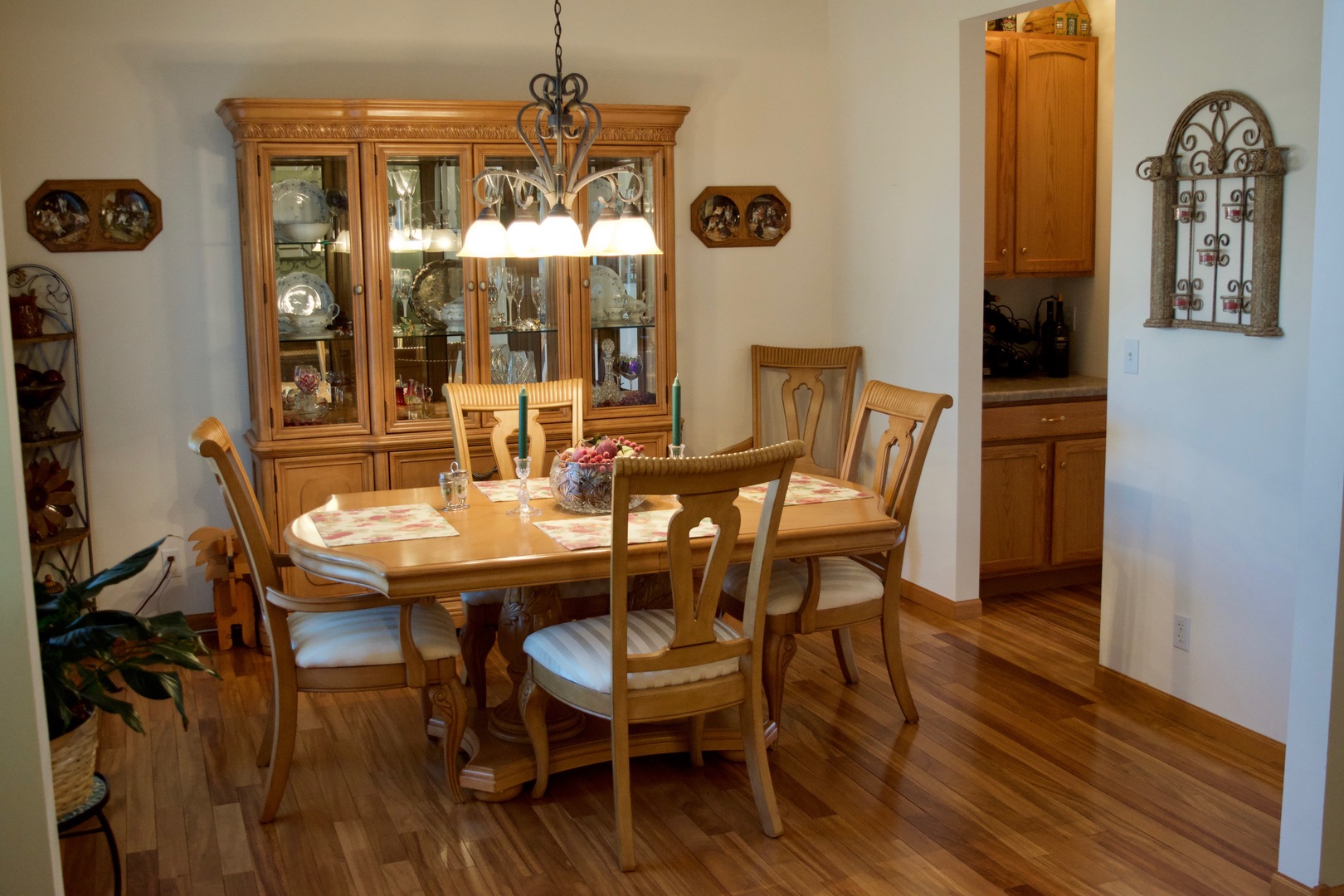 820 Boyce Road Sugar Grove, IL 60554 - Photo 7 of 16