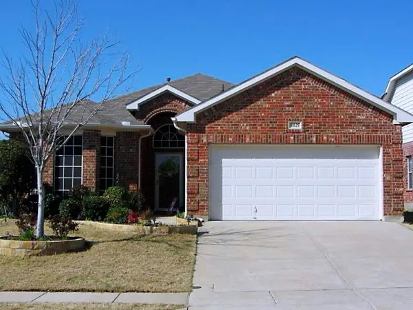 $2,075 | 10129 Bull Run, Fort Worth, TX 76177