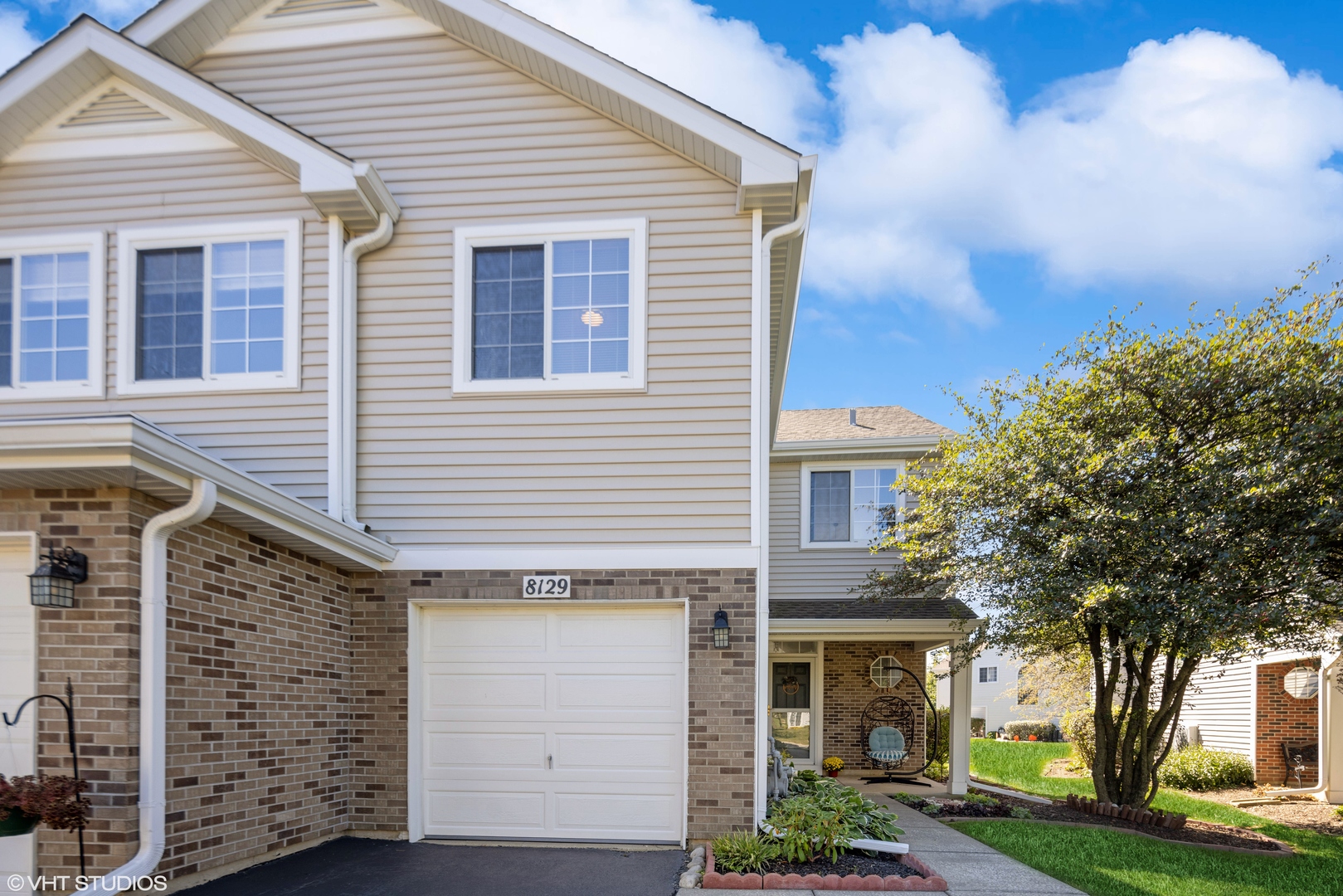 8129 Ripple Ridge Darien, IL 60561 - Photo 1 of 19