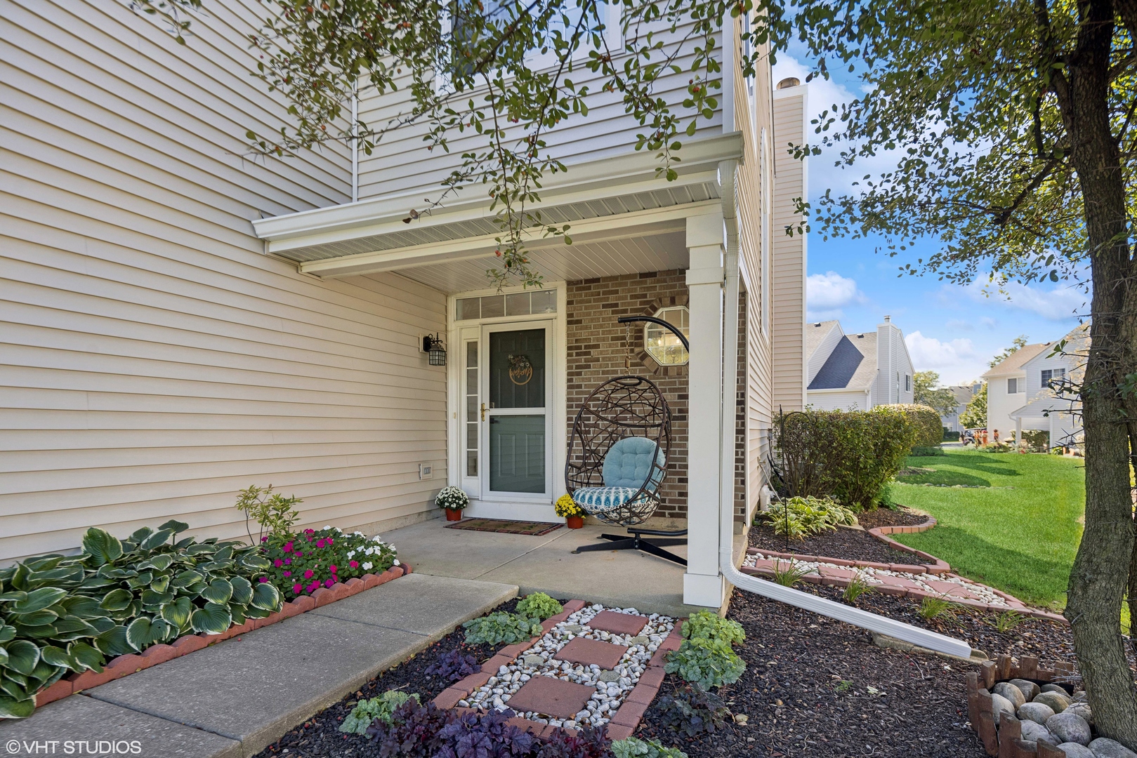 8129 Ripple Ridge Darien, IL 60561 - Photo 2 of 19