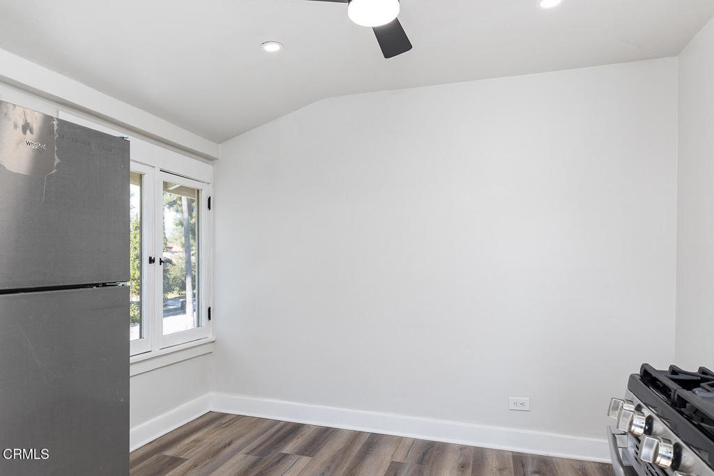 88 South Berkeley Avenue Pasadena, CA 91107 - Photo 9 of 15 88 S Berkeley Ave 009-mls