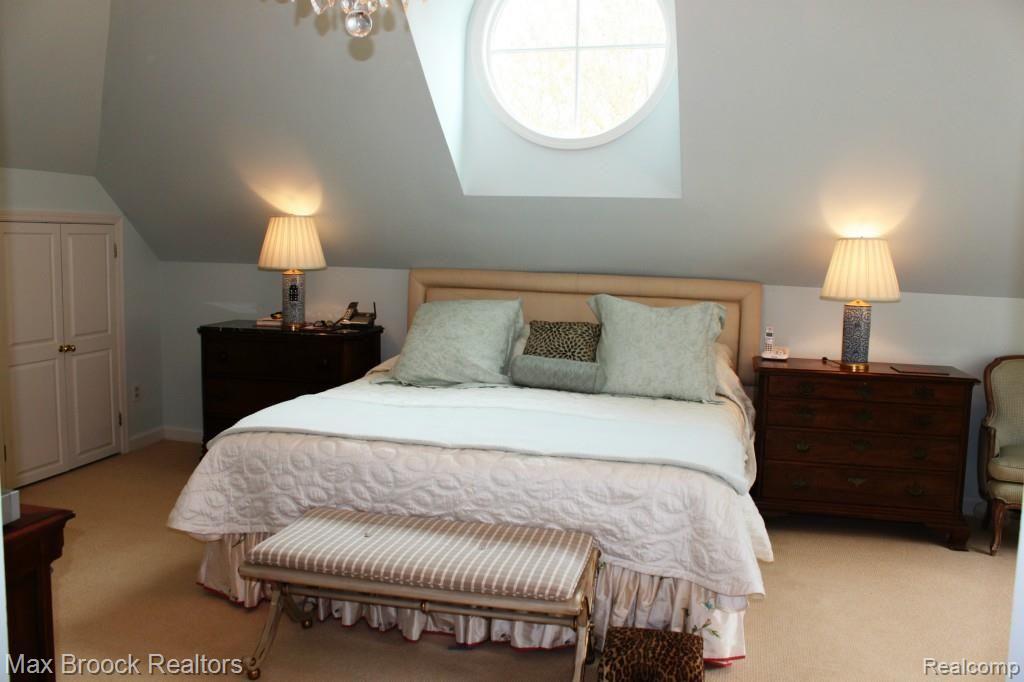 4875 Charing Cross Road Bloomfield Hills, MI 48304 - Photo 13 of 45