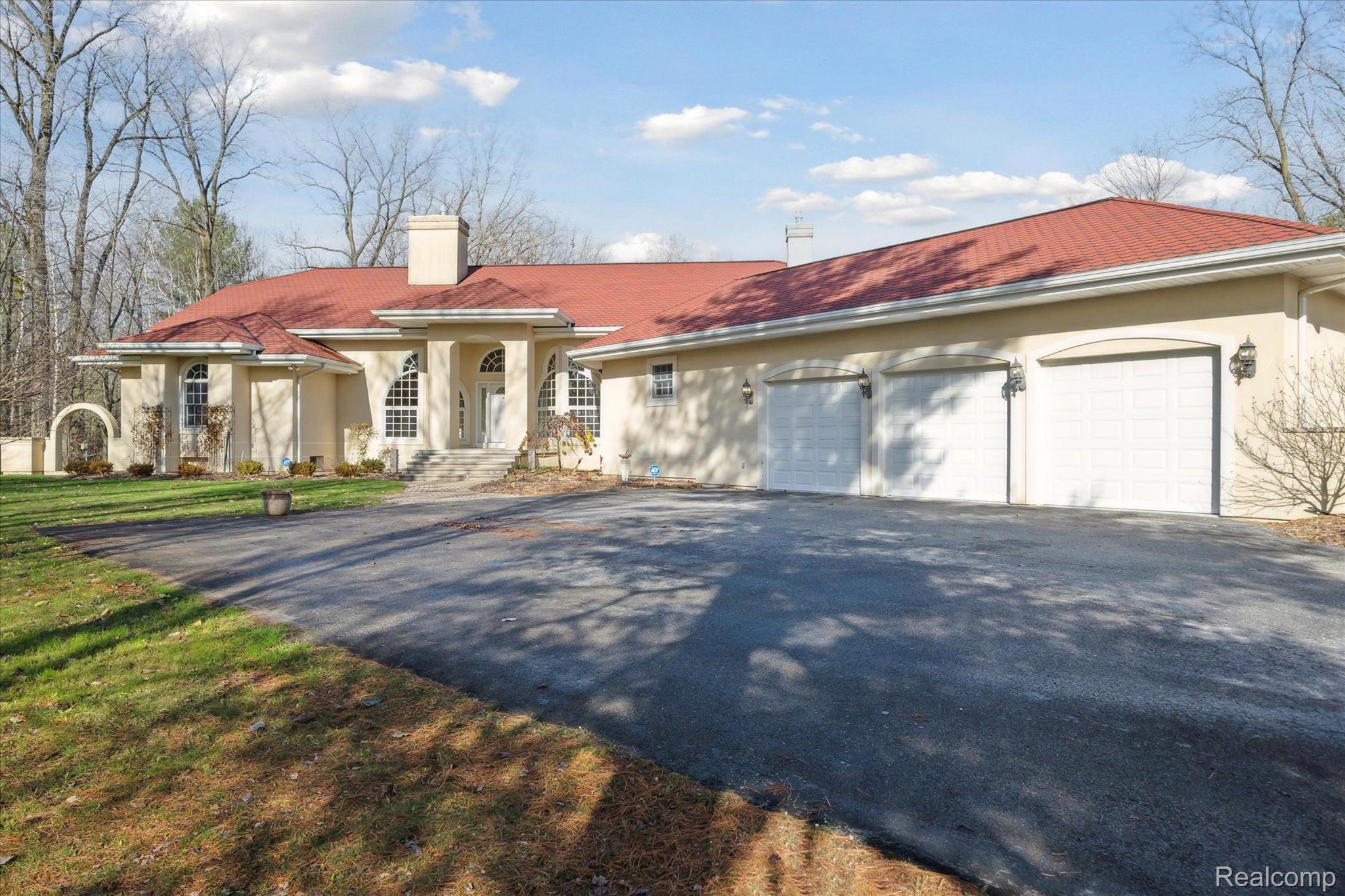 5240 Davis Road St. Clair, MI 48079 - Photo 4 of 69