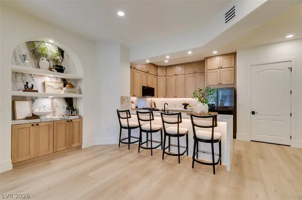 $2,550 | 32 East Serene Avenue, Unit 207, Las Vegas, NV 89123