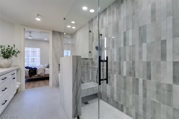 $2,550 | 32 East Serene Avenue, Unit 207, Las Vegas, NV 89123