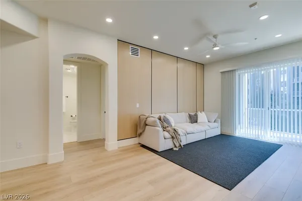 $2,550 | 32 East Serene Avenue, Unit 207, Las Vegas, NV 89123