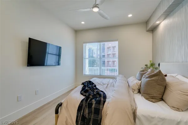 $2,550 | 32 East Serene Avenue, Unit 207, Las Vegas, NV 89123
