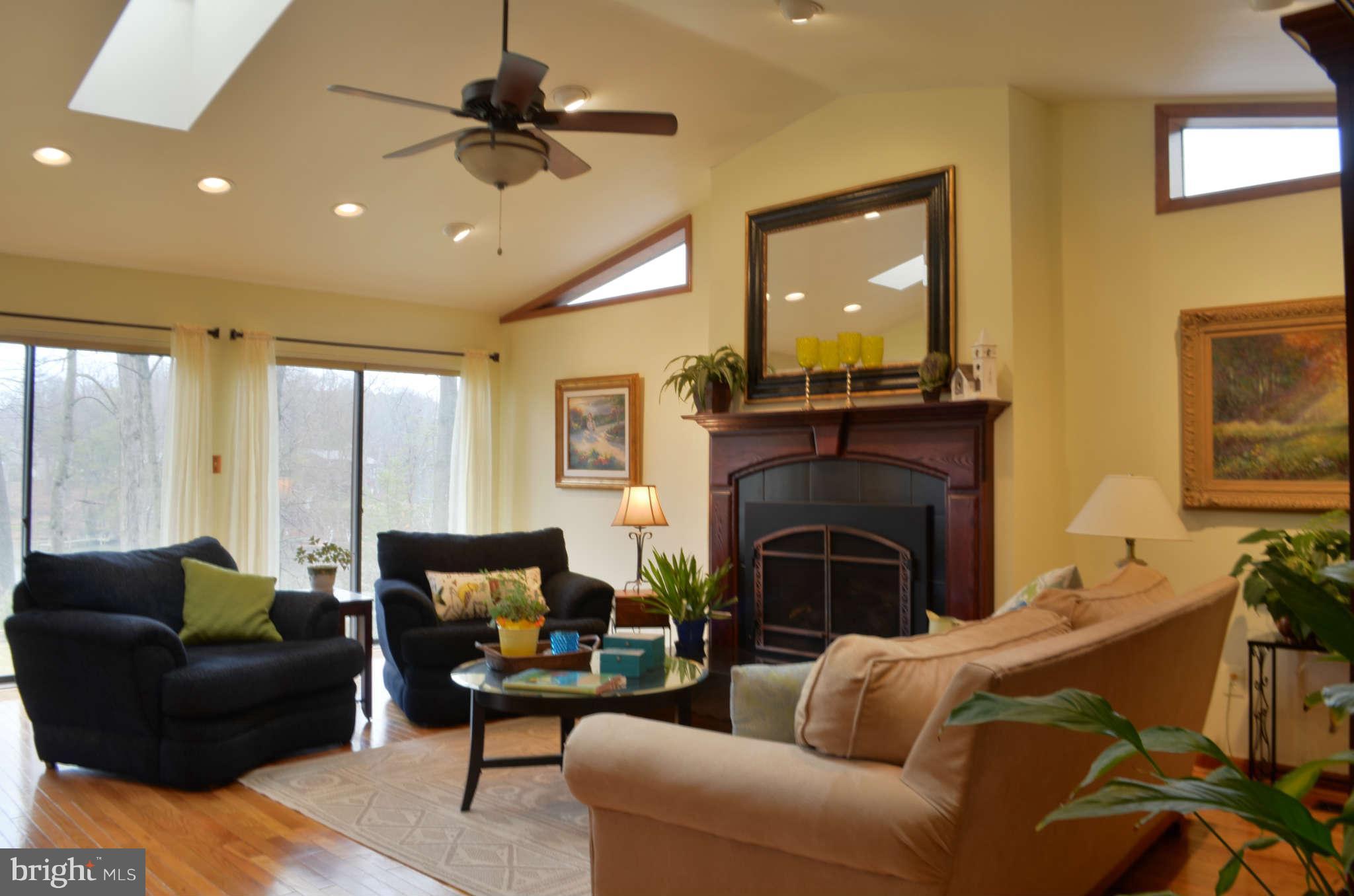 134 Spot Club Road Arnold, MD 21012 - Photo 4 of 30 Family Room