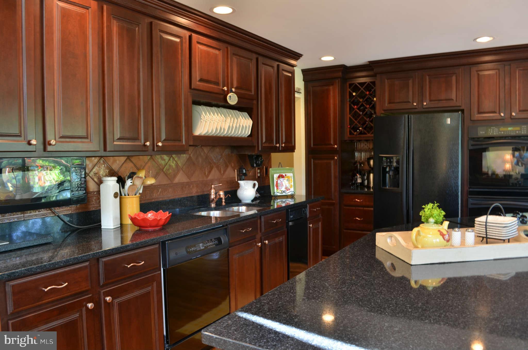 134 Spot Club Road Arnold, MD 21012 - Photo 9 of 30 Kitchen