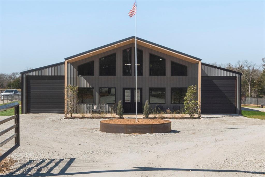 1330 Jrc Road Gainesville, TX 76240 - Photo 3 of 40