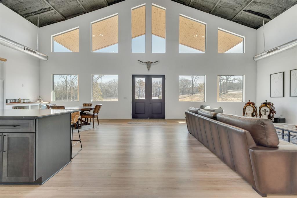 1330 Jrc Road Gainesville, TX 76240 - Photo 4 of 40