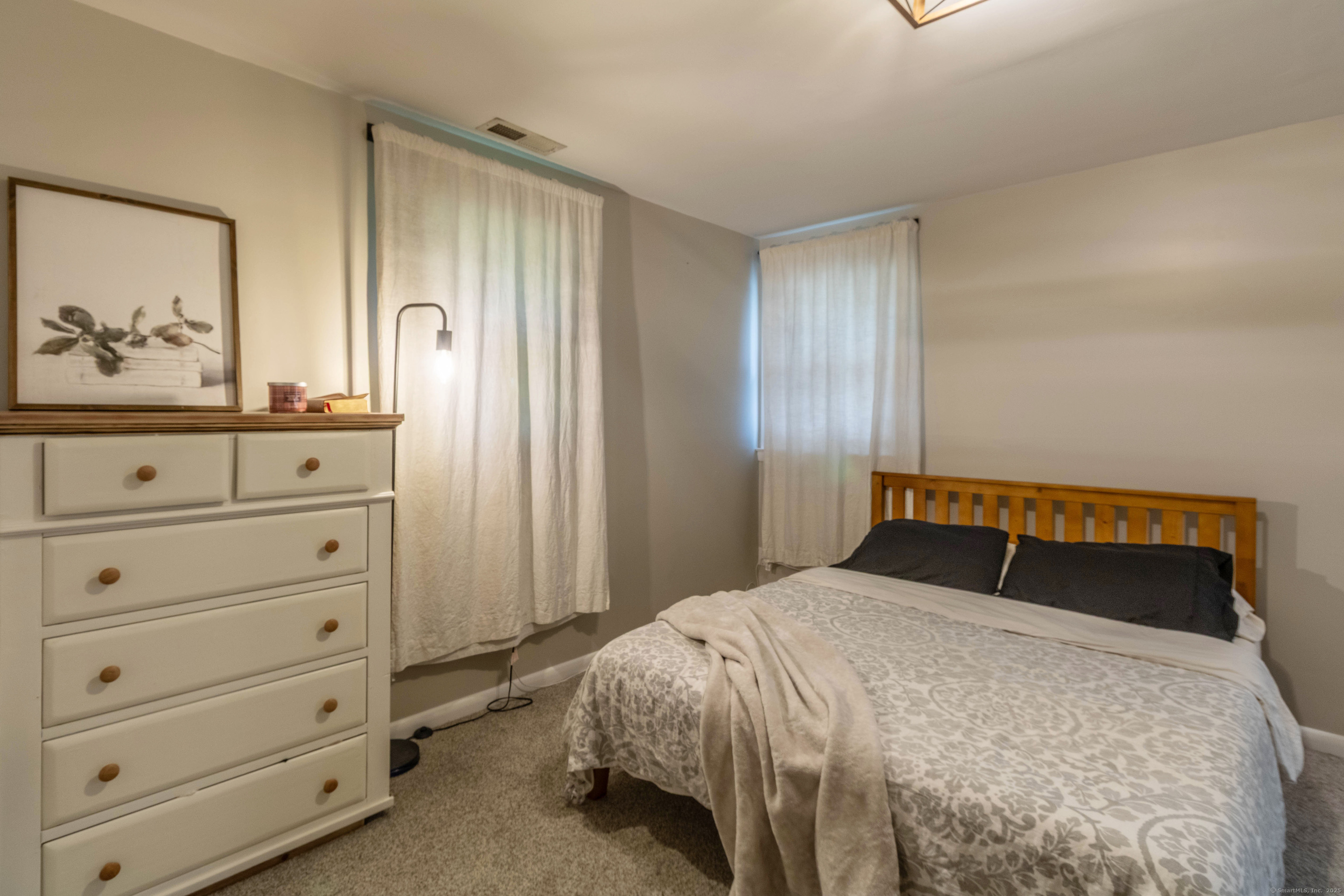 132 Stanley Road Hamden, CT 06514 - Photo 10 of 22
