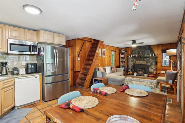 $435,000 | 1707 Thrush Road, Wrightwood, CA 92397