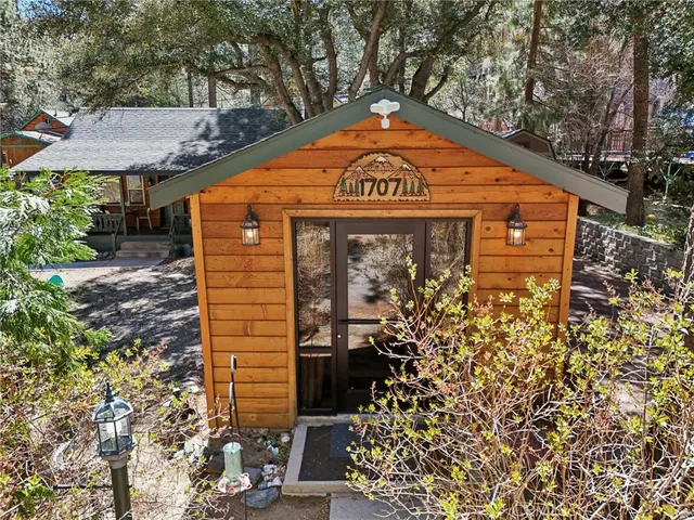 $435,000 | 1707 Thrush Road, Wrightwood, CA 92397