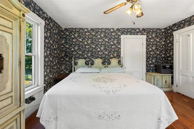 $2,700 | 20 Stark Avenue, Dover, NH 03820