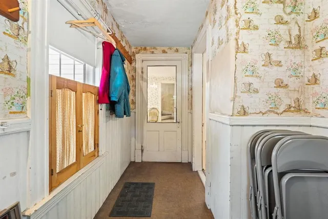 $2,700 | 20 Stark Avenue, Dover, NH 03820