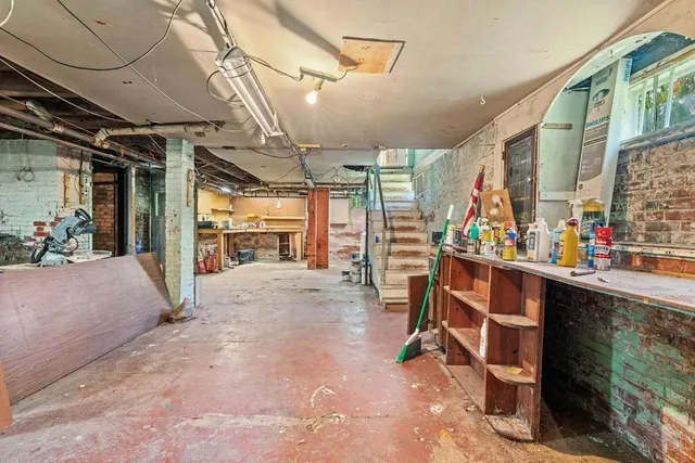 $2,700 | 20 Stark Avenue, Dover, NH 03820