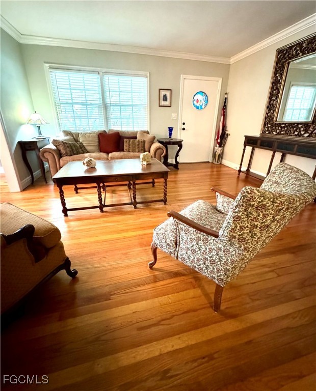 1640 Marlyn Road Fort Myers, FL 33901 - Photo 10 of 48 a living room with furniture and a window