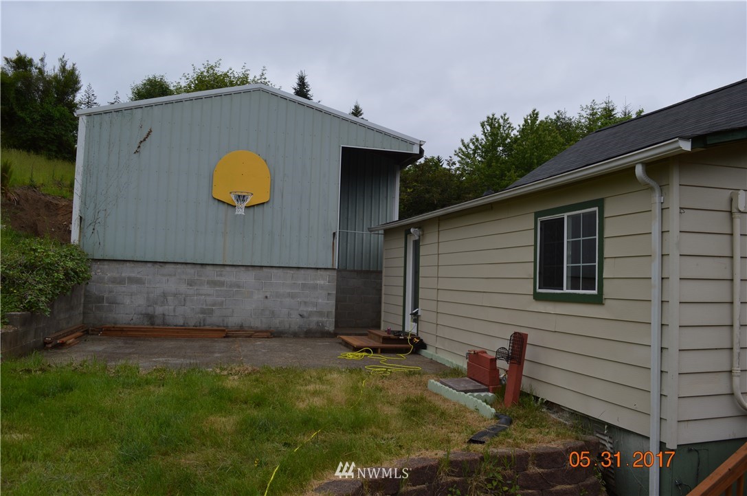 1708 Prospect Street Raymond, WA 98577 - Photo 13 of 15 Gallery Image 13