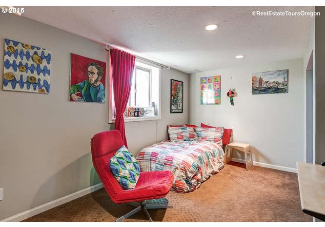 6425 Southwest Richey Lane Portland, OR 97223 - Photo 14 of 27 Gallery Image 14
