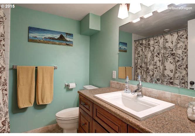 6425 Southwest Richey Lane Portland, OR 97223 - Photo 15 of 27 Gallery Image 15