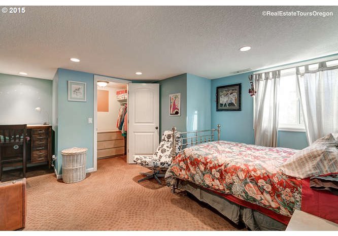 6425 Southwest Richey Lane Portland, OR 97223 - Photo 17 of 27 Gallery Image 17