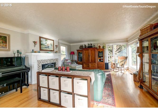 6425 Southwest Richey Lane Portland, OR 97223 - Photo 4 of 27 Gallery Image 4