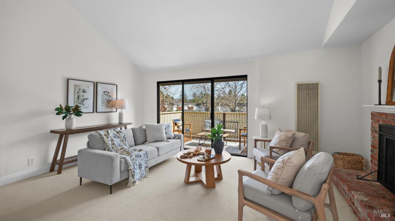 279 Enterprise Drive Rohnert Park, CA 94928 - Photo 2 of 21