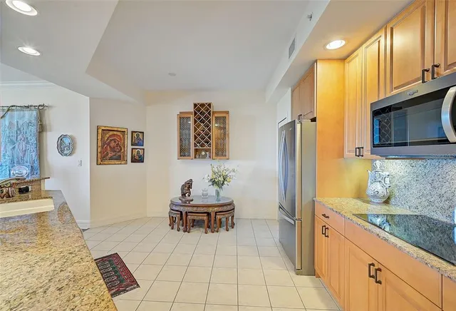 $635,000 | 409 North Point Road, Unit 502, Osprey, FL 34229