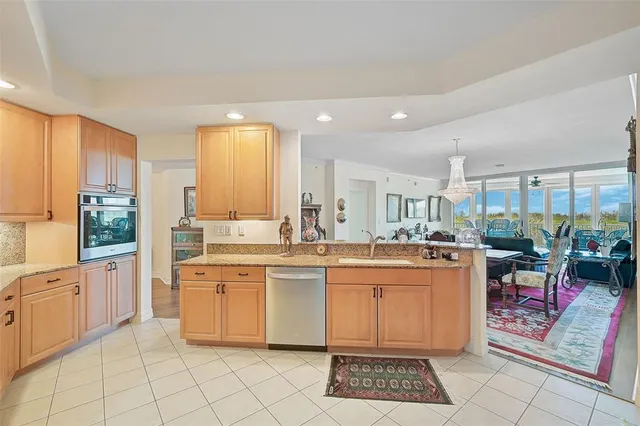 $635,000 | 409 North Point Road, Unit 502, Osprey, FL 34229