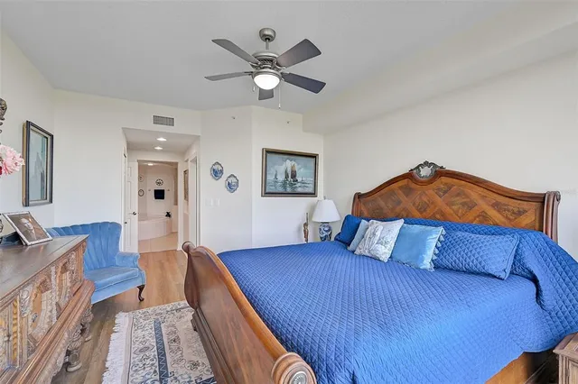 $635,000 | 409 North Point Road, Unit 502, Osprey, FL 34229