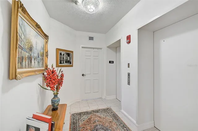 $635,000 | 409 North Point Road, Unit 502, Osprey, FL 34229