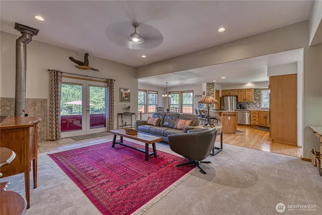 $799,000 | 9705 346th Street South, Roy, WA 98580