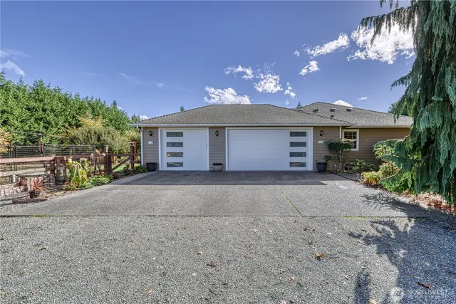 $799,000 | 9705 346th Street South, Roy, WA 98580