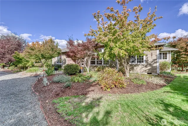 $799,000 | 9705 346th Street South, Roy, WA 98580