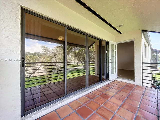 $2,399 | 20 VĆa De Casas Sur, Unit 202, Boynton Beach, FL 33426