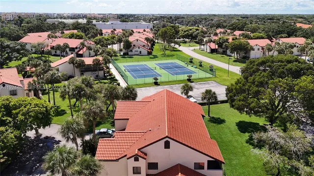 $2,399 | 20 VĆa De Casas Sur, Unit 202, Boynton Beach, FL 33426