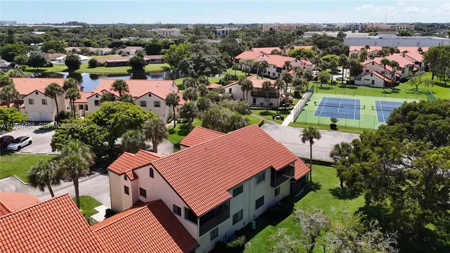 $2,399 | 20 VĆa De Casas Sur, Unit 202, Boynton Beach, FL 33426