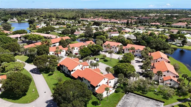 $2,399 | 20 VĆa De Casas Sur, Unit 202, Boynton Beach, FL 33426