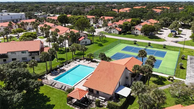 $2,399 | 20 VĆa De Casas Sur, Unit 202, Boynton Beach, FL 33426