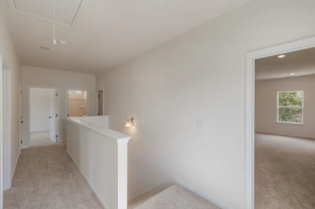 $439,990 | 572 Nightengale Ridge Drive, Columbia, TN 38401