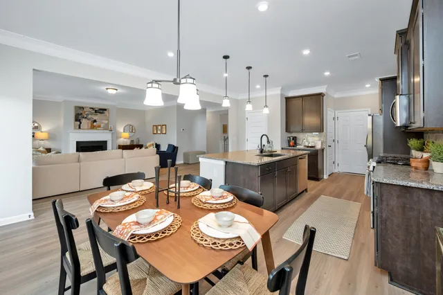 $439,990 | 572 Nightengale Ridge Drive, Columbia, TN 38401