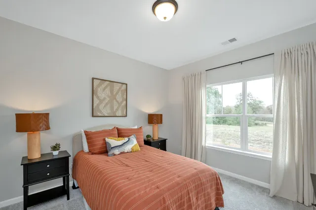 $439,990 | 572 Nightengale Ridge Drive, Columbia, TN 38401