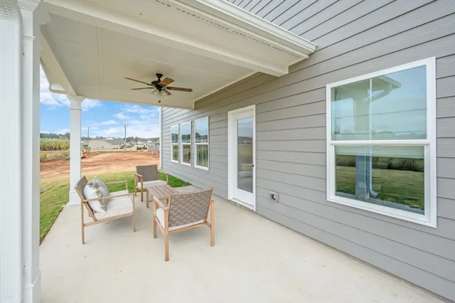 $439,990 | 572 Nightengale Ridge Drive, Columbia, TN 38401